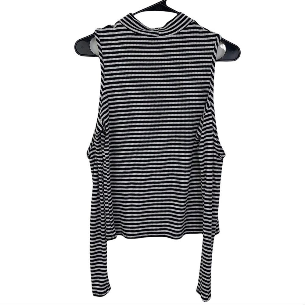 Black and white cold shoulder top